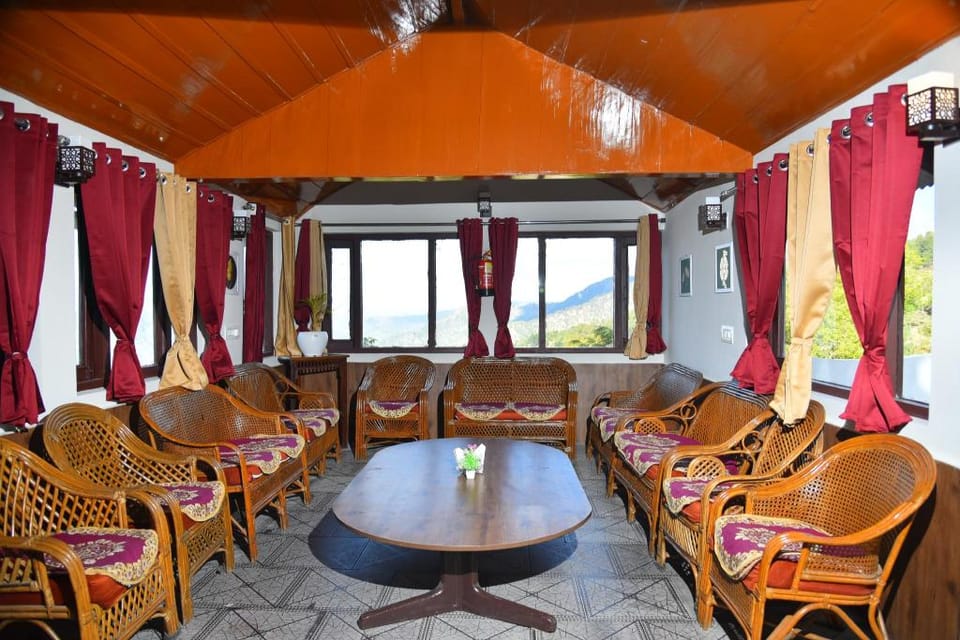 Kumaon Roop Resort Hotel in Uttarakhand