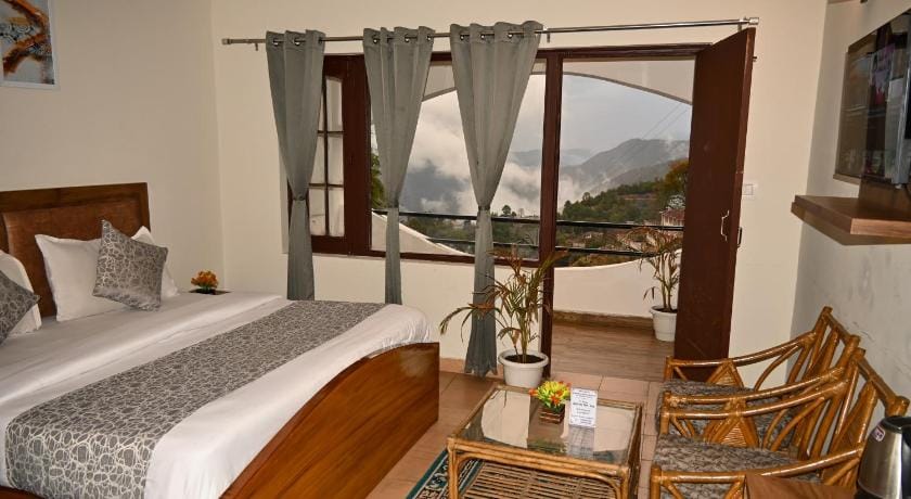 Kumaon Roop Resort Hotel in Uttarakhand