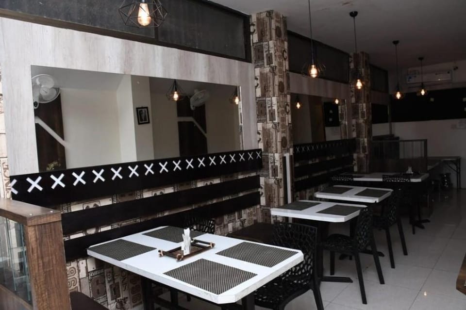 White Pearl, Jabalpur Hotel in India