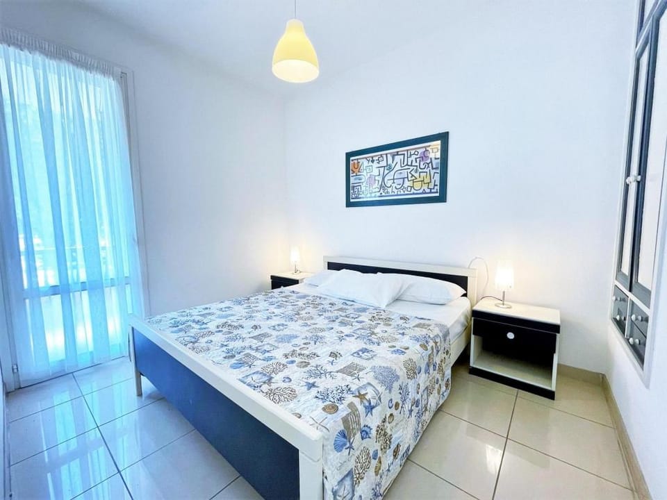 Beautiful villa with garden in Venice Villa in Porto Santa Margherita