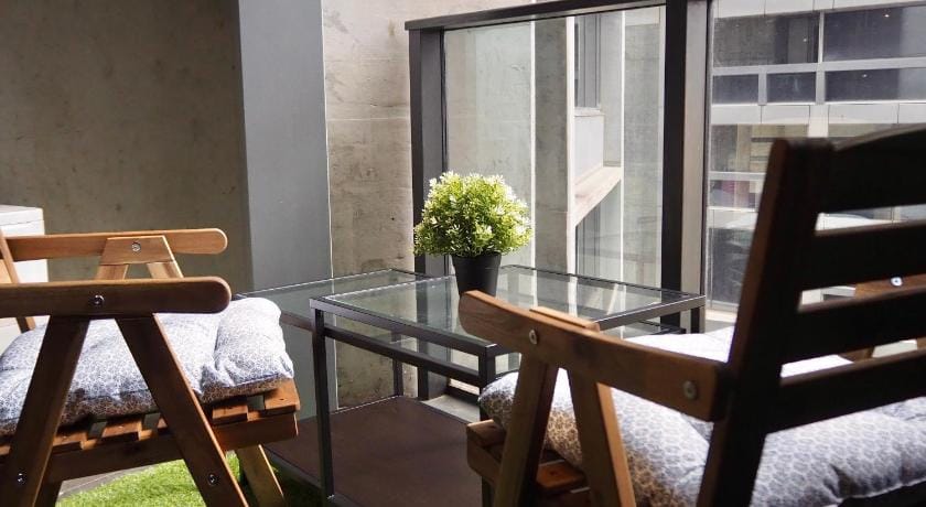 Lovely 1- bedroom apartment with pool for rent. Apartment in Melbourne