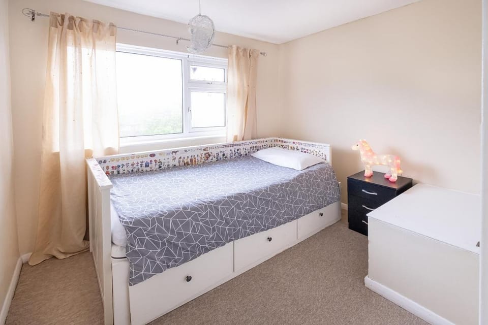 Charming family house in High Wycombe Vacation rental in High Wycombe