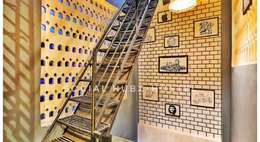 CABINSTAY MAROL - THE HUBZ Hostel in Mumbai