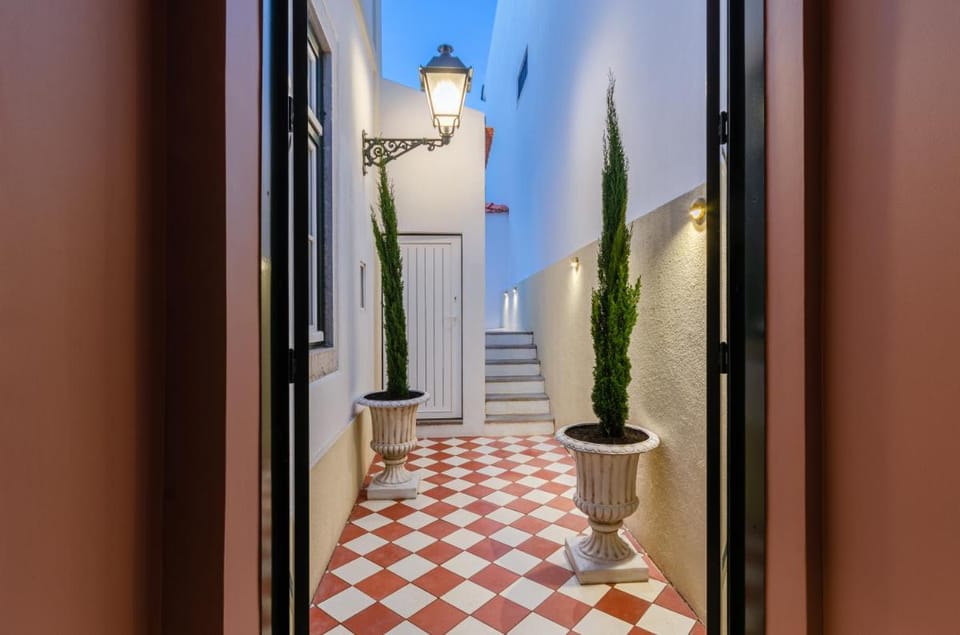 BCascais Boutique House by APT IIN Cascais Center Bed and Breakfast in Cascais