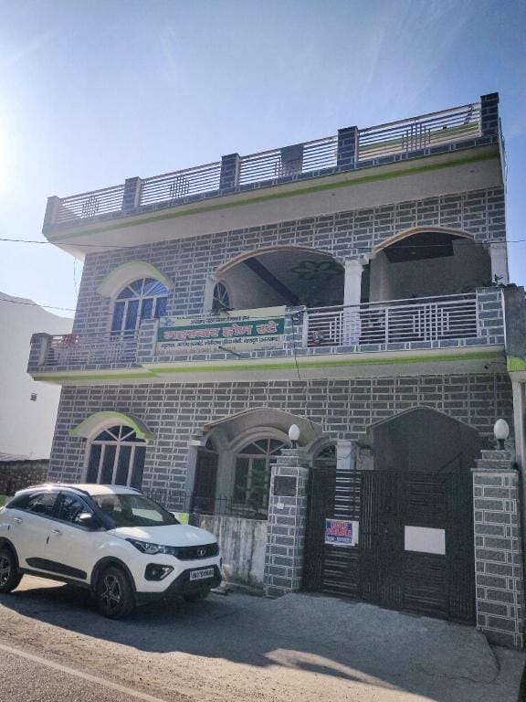 Gaharwar Home Stay Hotel in Uttarakhand