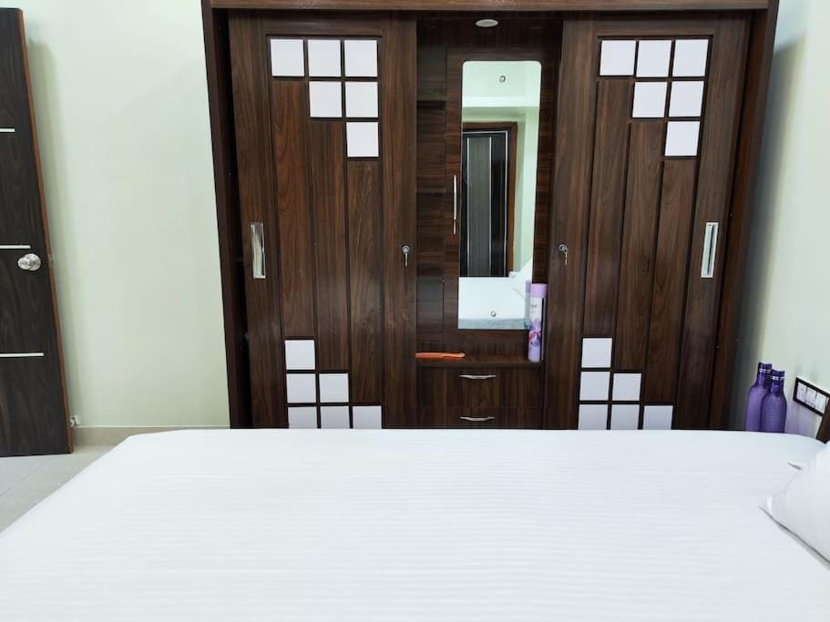 One BHK AC Service Apartment 202 Apartment in Pune