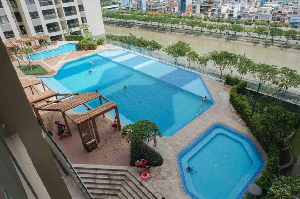 High Rise Beautiful 2BR Apartment Central Saigon Apartment in Ho Chi Minh City
