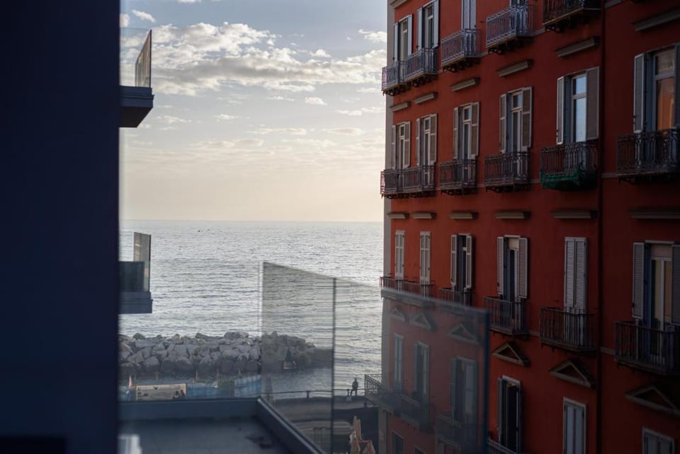 Via Niccolò Tommaseo 4 - appartamento 2 Apartment in Naples