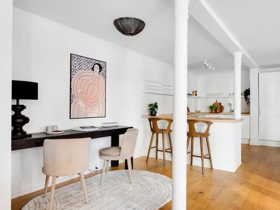 City 1- Pleasant 4-Bdr Apt in Central Copenhagen Apartment in Copenhagen