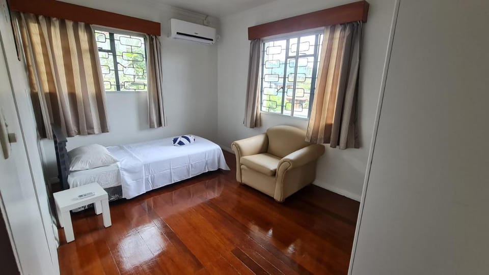 Loverly Three Bedroom Rental Pool Outdoor Area Upper Apartment in Suva