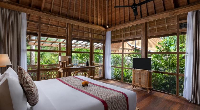 RUMAH KAYU RESORT Resort in Sukawati