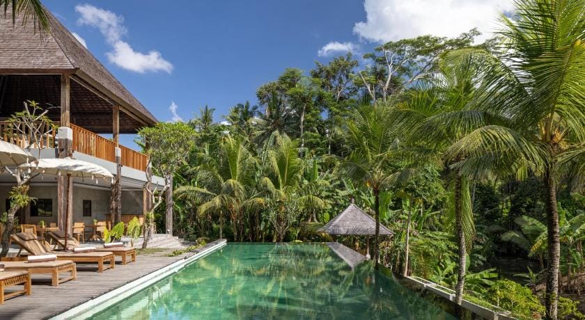 RUMAH KAYU RESORT Resort in Sukawati