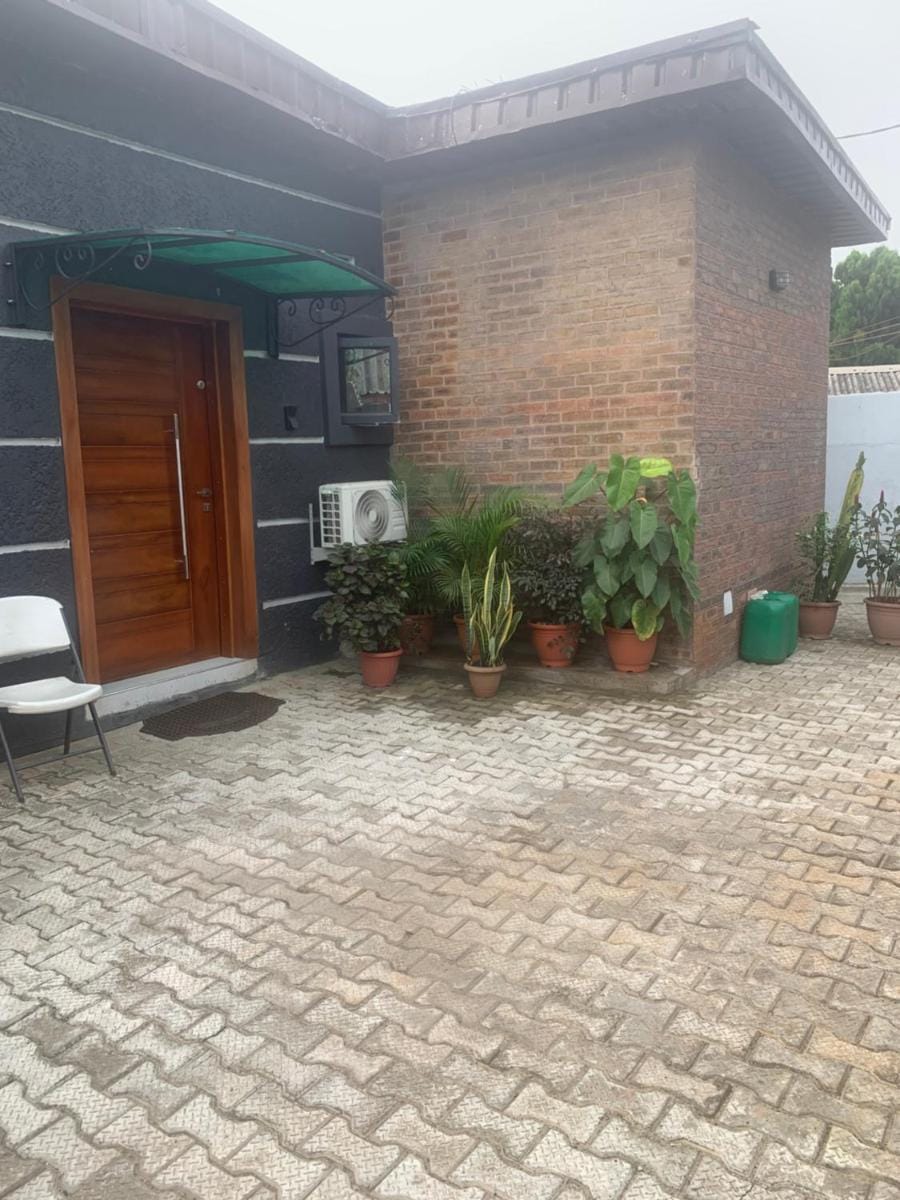Two bedroom apartment + BQ Apartment in Lagos