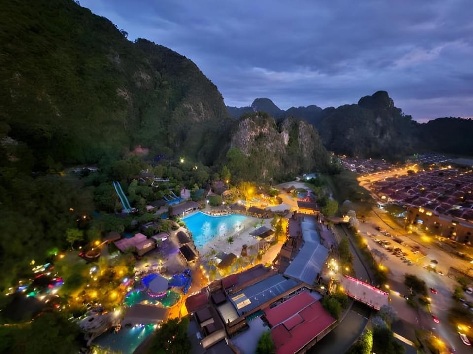 Onsen Premium Suites @ Tambun Ipoh Apartment in Perak