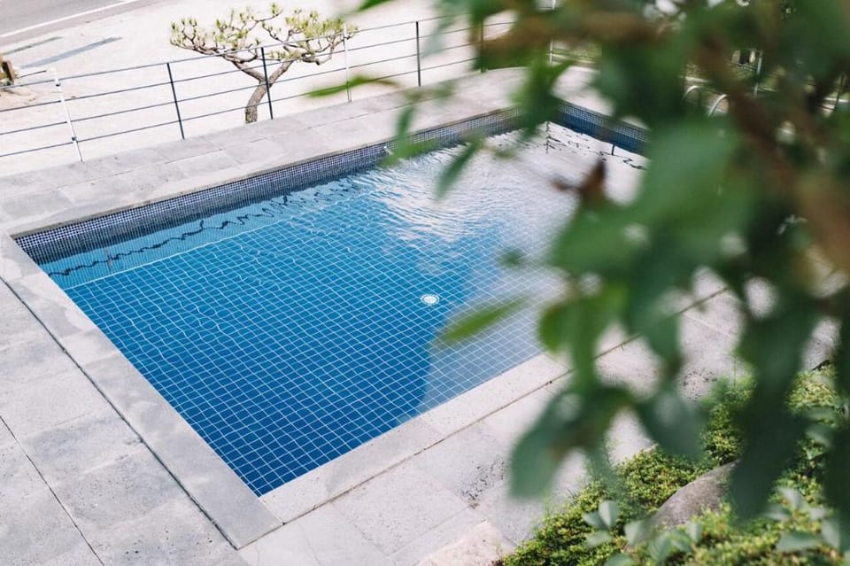 Namhae Doojip Pension Bed and Breakfast in South Korea