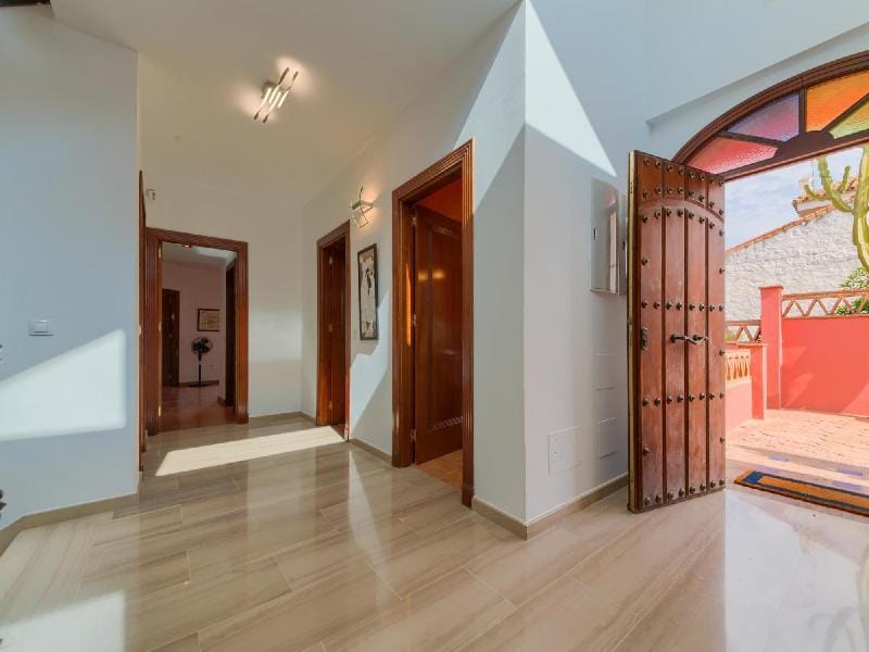 Candado 4 bed House Apartment in Malaga
