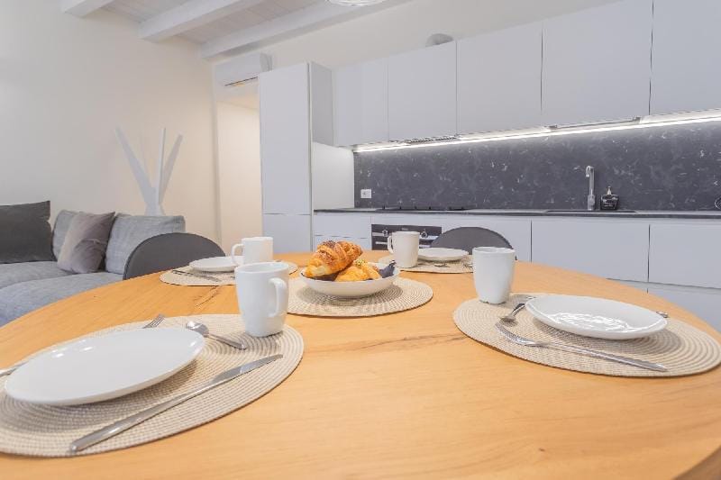 Modern & Stylish Apartment in Como City Apartment in Como