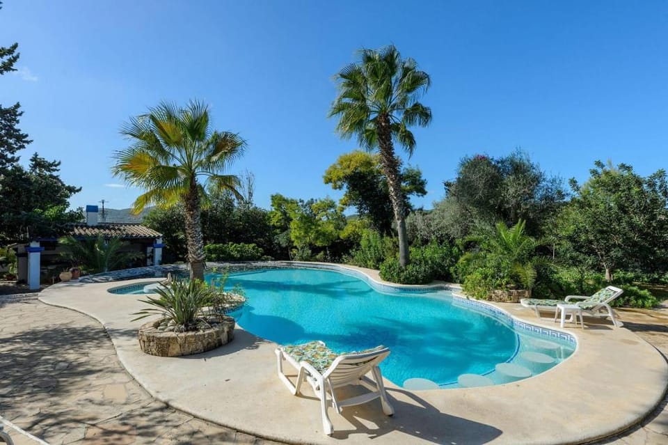 Villa Can Sarrio in Santa Eulària des Riu Apartment in Ibiza