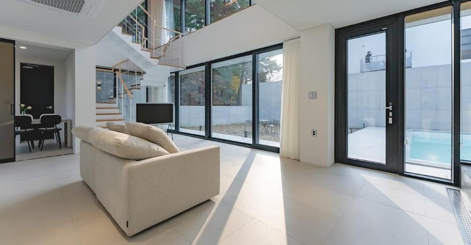 Gangneung Jitty Poolvilla Bed and Breakfast in South Korea