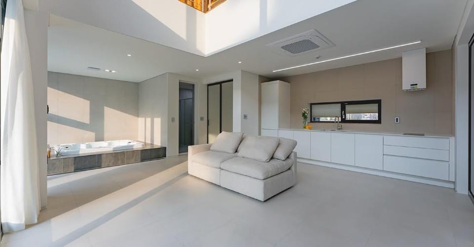 Gangneung Jitty Poolvilla Bed and Breakfast in South Korea