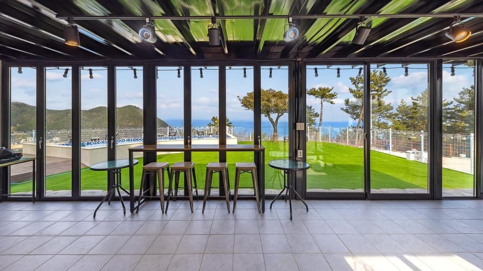 yeosu seuteimeong Bed and Breakfast in South Korea