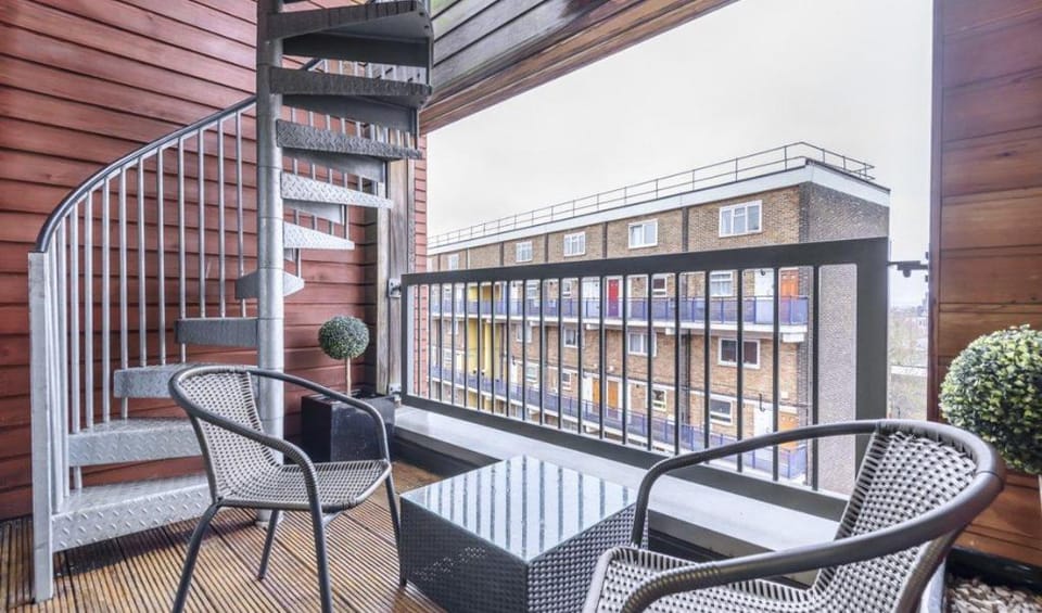 Tower Bridge Lux-Penthouse Apartment in London Borough of Southwark