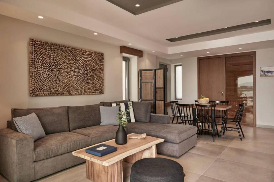 Beachfront Alassa Villas with Private Pools Apartment in Messenia
