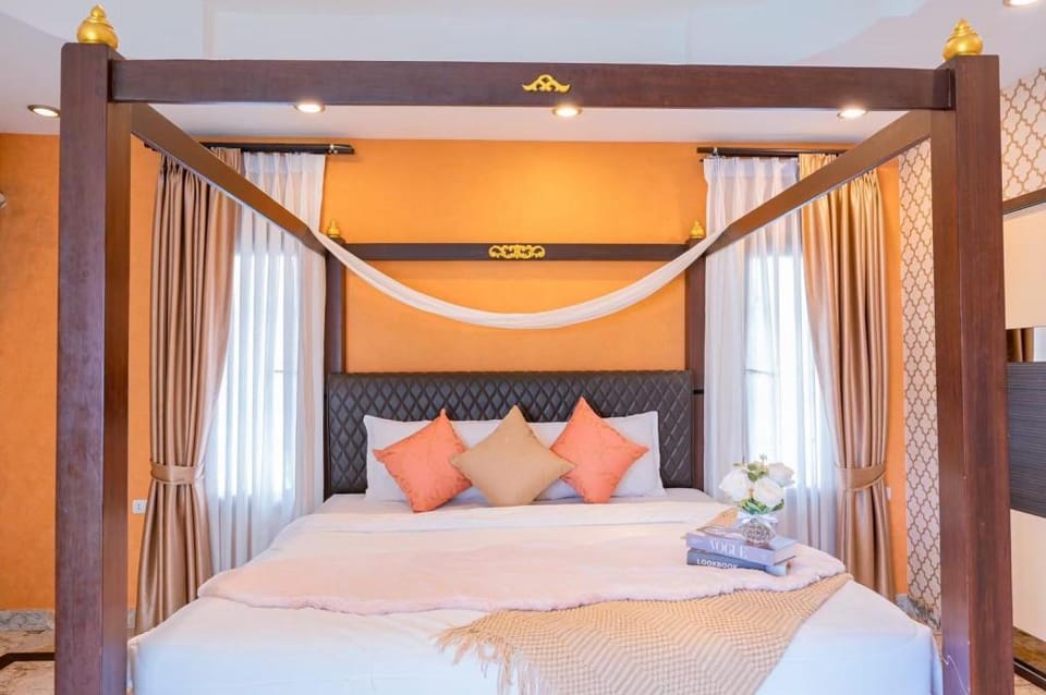 Pattaya Palace Pool Villa Villa in Pattaya City