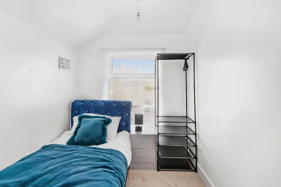 Entire house - 3bed Cozy House Parking Wifi Apartment in London