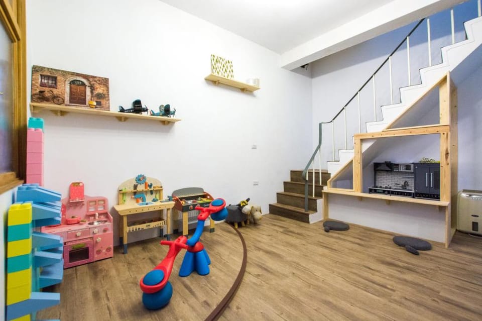 Hide Cats Bed and Breakfast in Kaohsiung