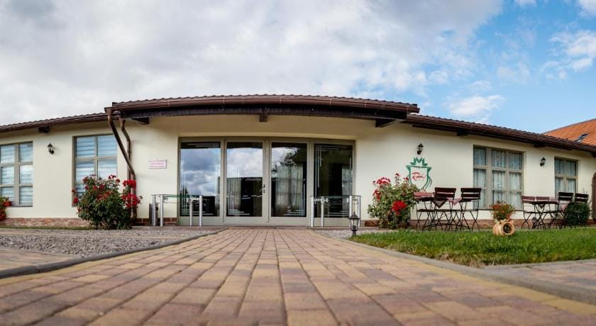 HERMITAGE by Elenis Hotel in Brașov County