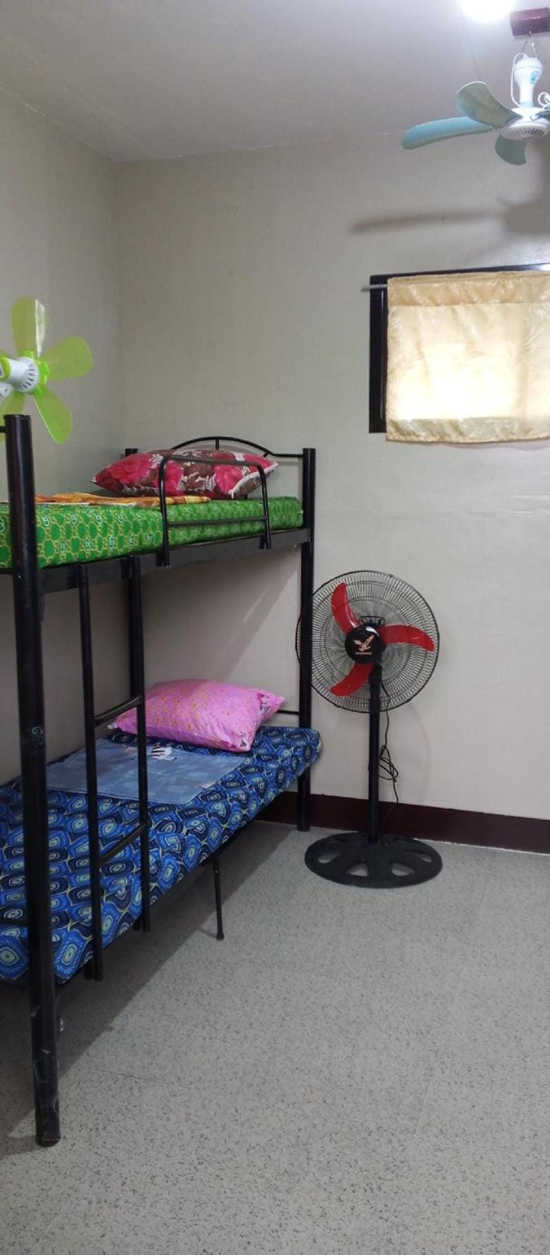 Affordable Home in Iloilo City @4pax Vacation rental in Iloilo City