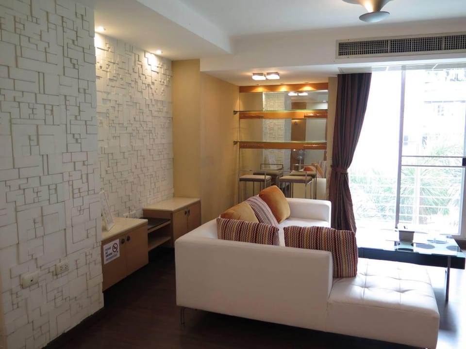 Entire house - 4B-Lovely 2 Bedrooms Bangkok Downtownbtsmrtboat Apartment in Bangkok