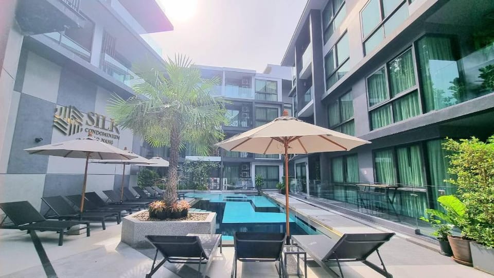 B207-Hi-Ended Pool Access 1br 300m 2 Ao Nang Beach Apartment in Krabi Changwat
