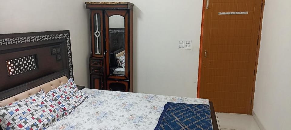 Feel at Home, Rooms in Villa, Sahastradhara Road Villa in Uttar Pradesh