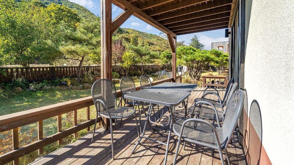 Haneulbit Private Pool Villa, Gyeongju Bed and Breakfast in South Korea