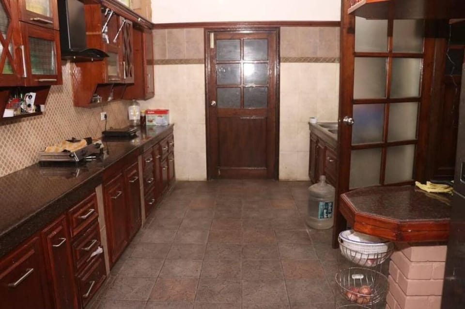 Cosy Homes Rajpur Road Near GRD College  Vacation rental in Dehradun