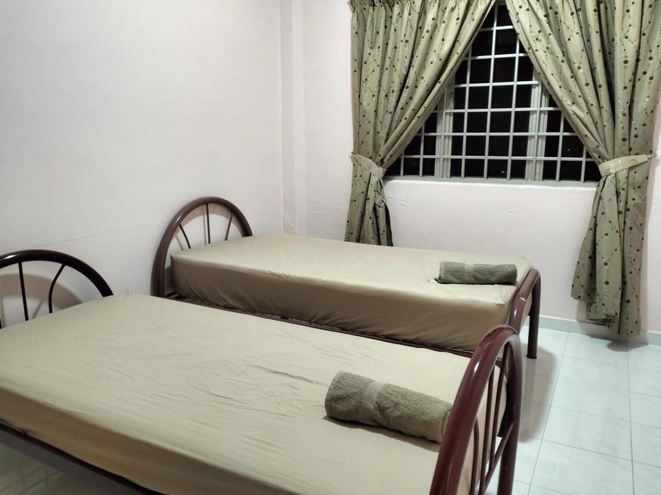 Melaka homestay budget condo 6pax Apartment in Malacca