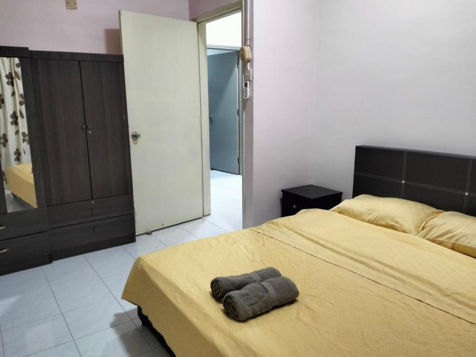 Melaka homestay budget condo 6pax Apartment in Malacca