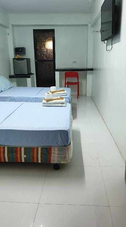 FAMILY/BARKADA COMFY ROOM W/ BEACH GETAWAY Vacation rental in Olongapo