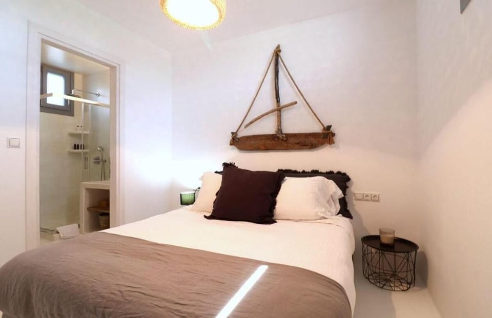 Villa Sarah, Panoramic Sea Views, Private Pool. Villa in Naxos, Naxos and Lesser Cyclades, Greece
