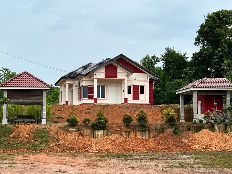 Heza Twin 1 - Karaoke, Pool & BBQ Vacation rental in Port Dickson