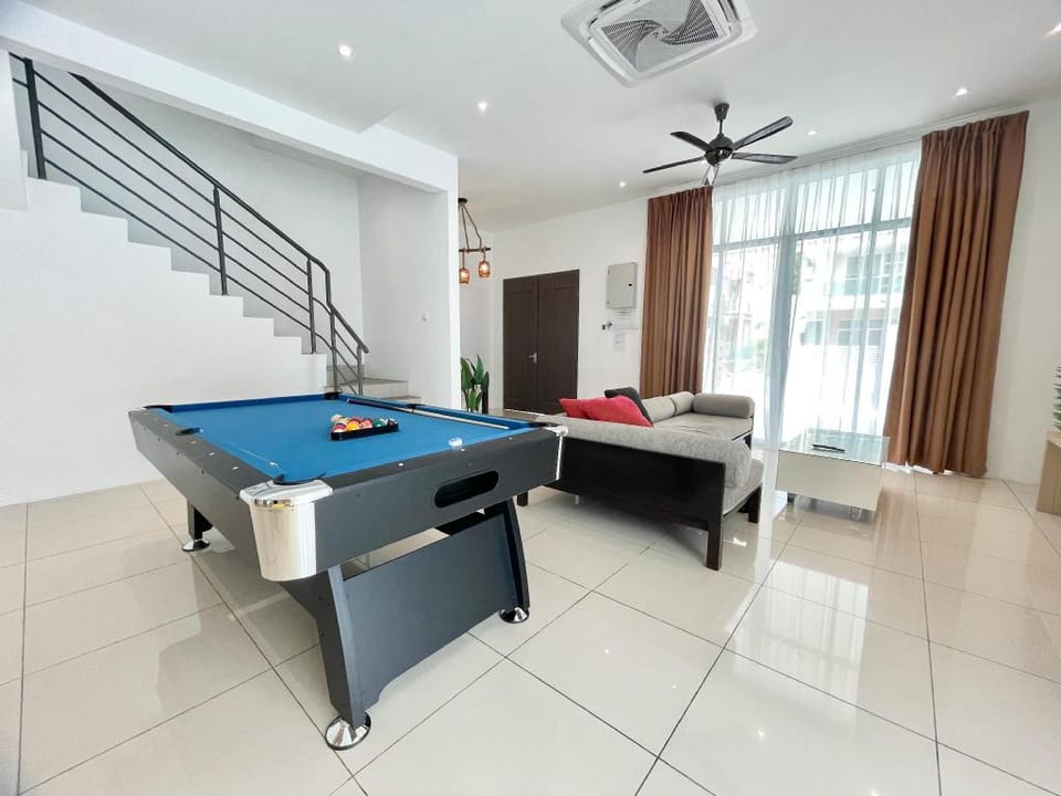 La Casa Blanca | 5BR w/ Private Swimming Pool Vacation rental in Kedah
