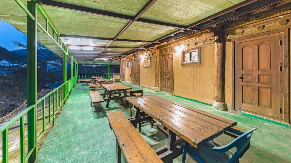 Gapyeong dolgungpensyeon&kaempingjang Bed and Breakfast in Gyeonggi-do