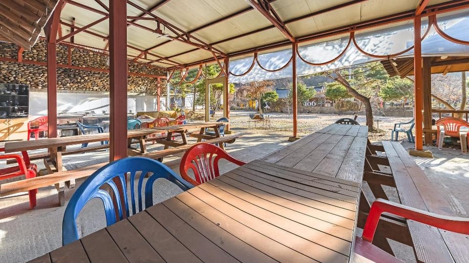 Gapyeong dolgungpensyeon&kaempingjang Bed and Breakfast in Gyeonggi-do
