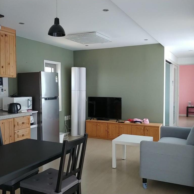 TheOra Stay. A small rural guesthouse "TheOra Stay" quietly nestled in Jeju City. Villa in South Korea