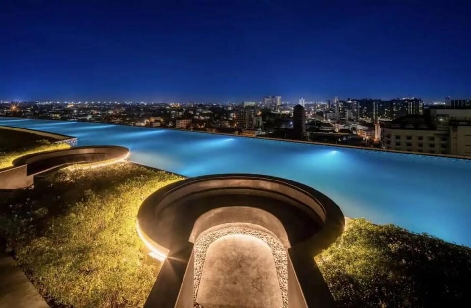 Amazing Sky River Suite Apartment in Chiang Mai