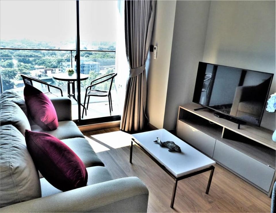 Amazing Sky River Suite Apartment in Chiang Mai
