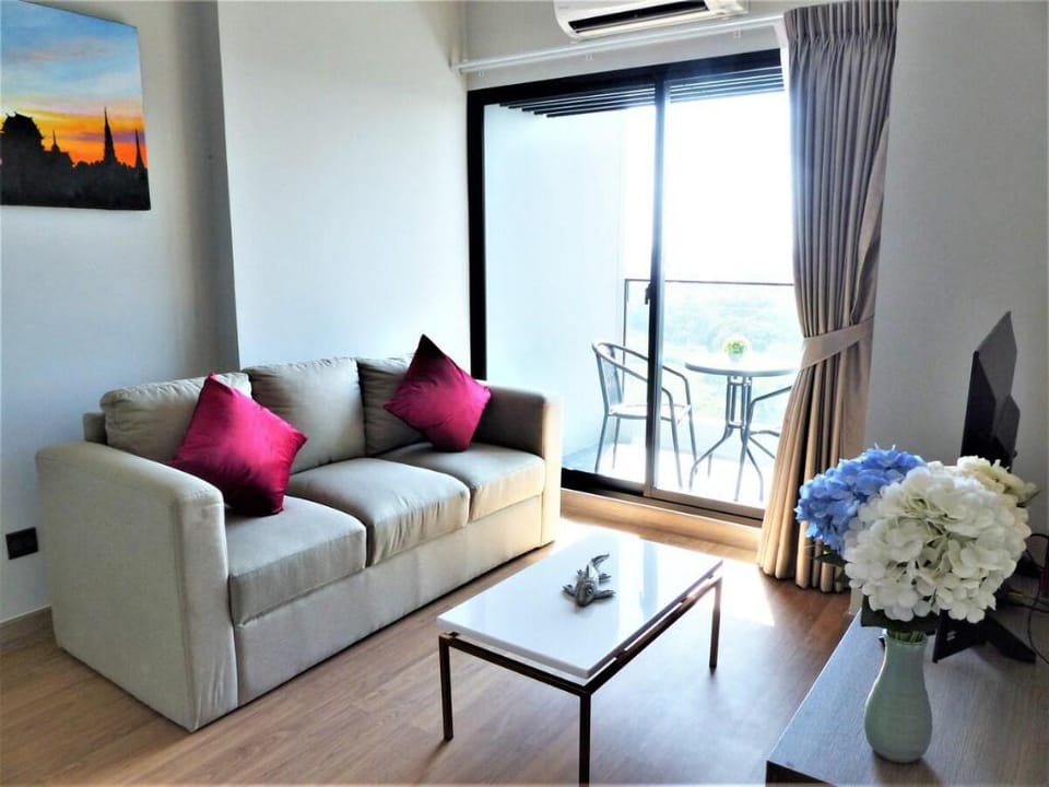 Amazing Sky River Suite Apartment in Chiang Mai