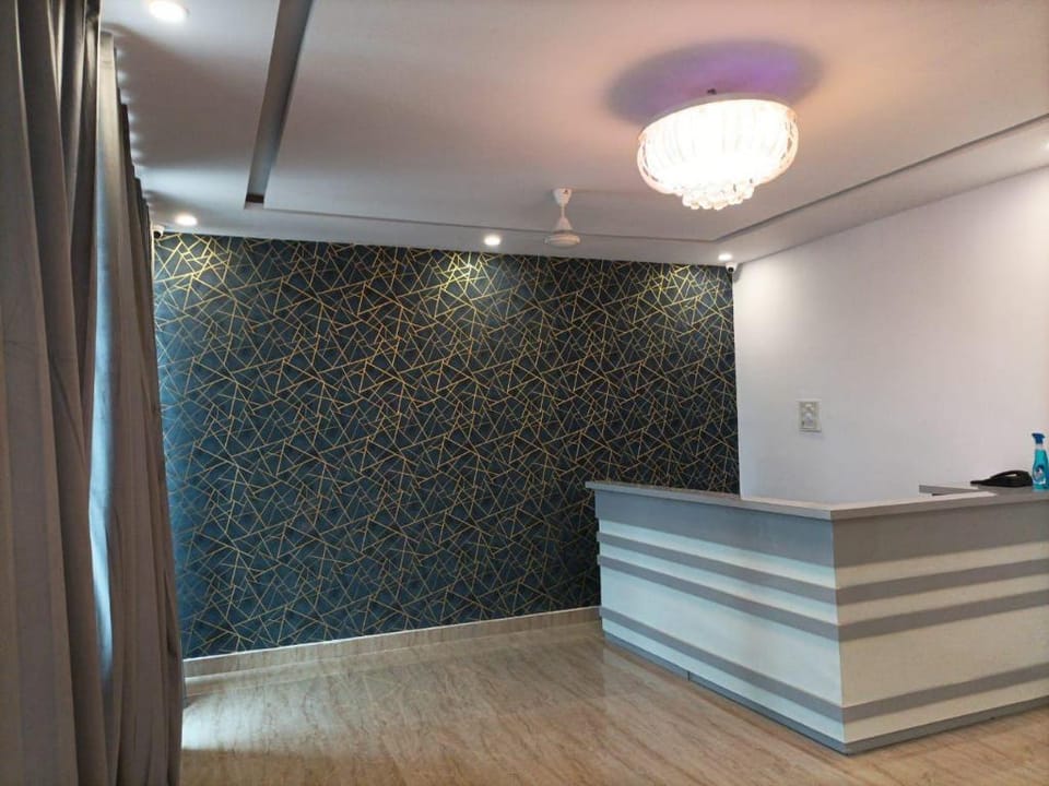 Hotel Neelansh rooms and banquet  Apartment in Lucknow